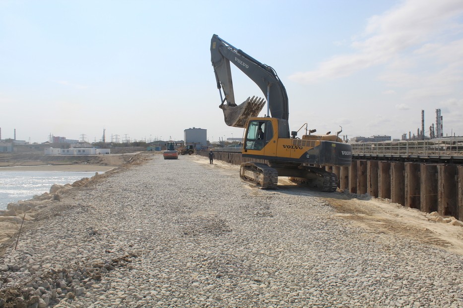 Sumqayıt İES-də estakada və nasos stansiyasının tikintisi